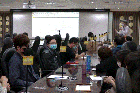 新北分署辦理110年第1季執行人員在職訓練，  由同仁擔任講座，解說360度環景攝影器材使用技巧。