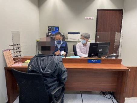行政執行官審酌義務人經濟狀況後，同意義務人分期繳納罰鍰，取回車輛。
