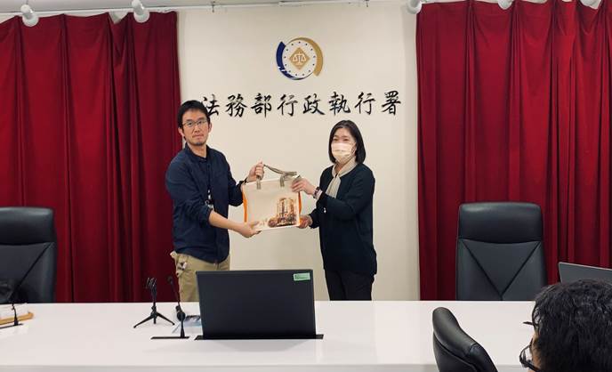贈送紀念品