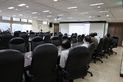 「檢察機關囑託變價金額及標的維 護」線上教育訓練，參加之執行科同仁均全神貫注聽講