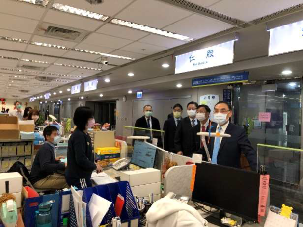 109年12月2 日法務部蔡部長清祥訪視新北分署並慰勞同仁辛勞1
