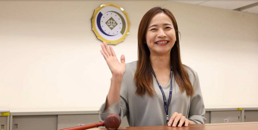 新北分署兩位主任行政執行官拍攝祝福影片，歡送蔡部長 2