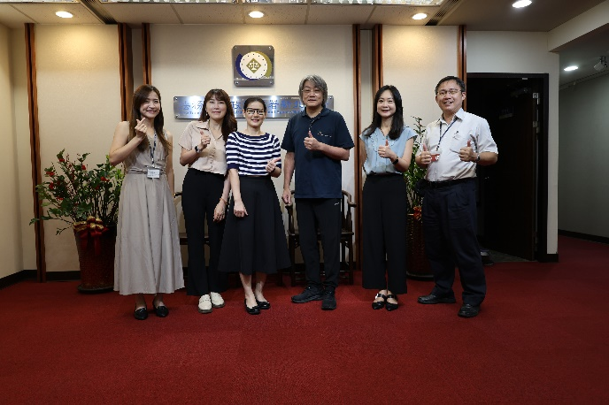 執行業務檢查圓滿完成，檢查人員與新北分署執行同仁合影留念。