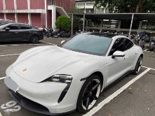 PORSCHE TAYCAN純電跑車民眾出價302萬元，因未達底價流標。
