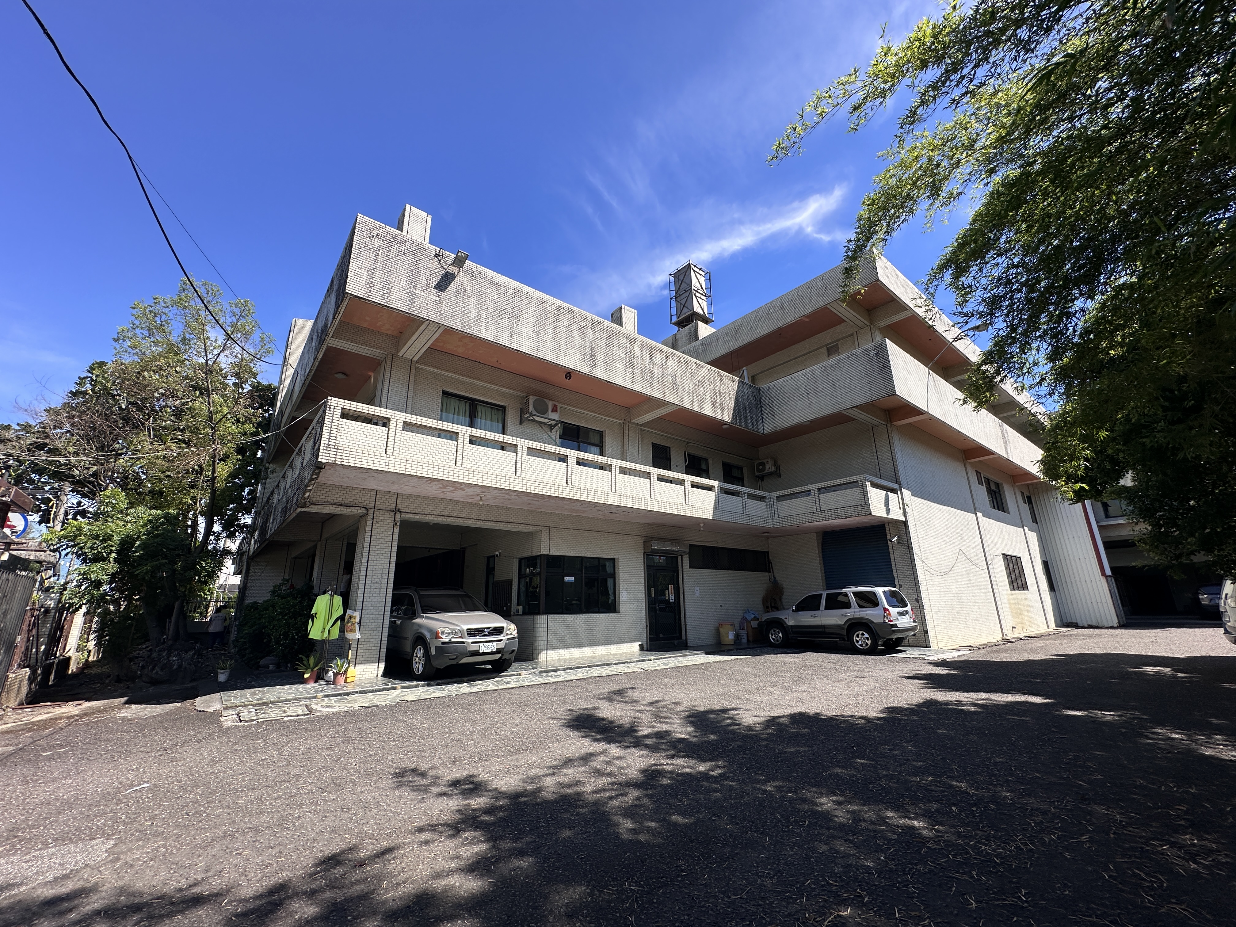 照片1-宜蘭分署拍定五結鄉成衣工廠