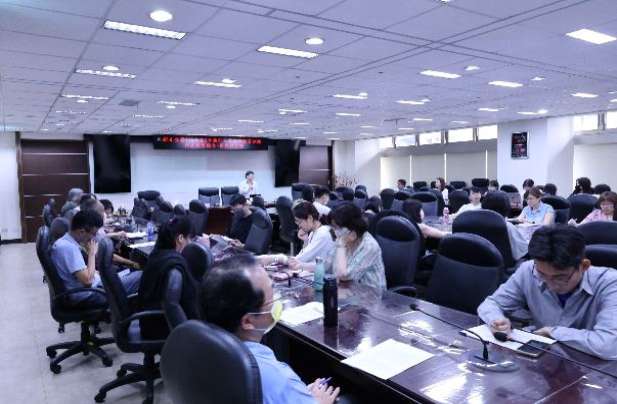 新北分署邀請國立臺北大學法律學系張教授文郁講授「行政救濟簡介」課程。