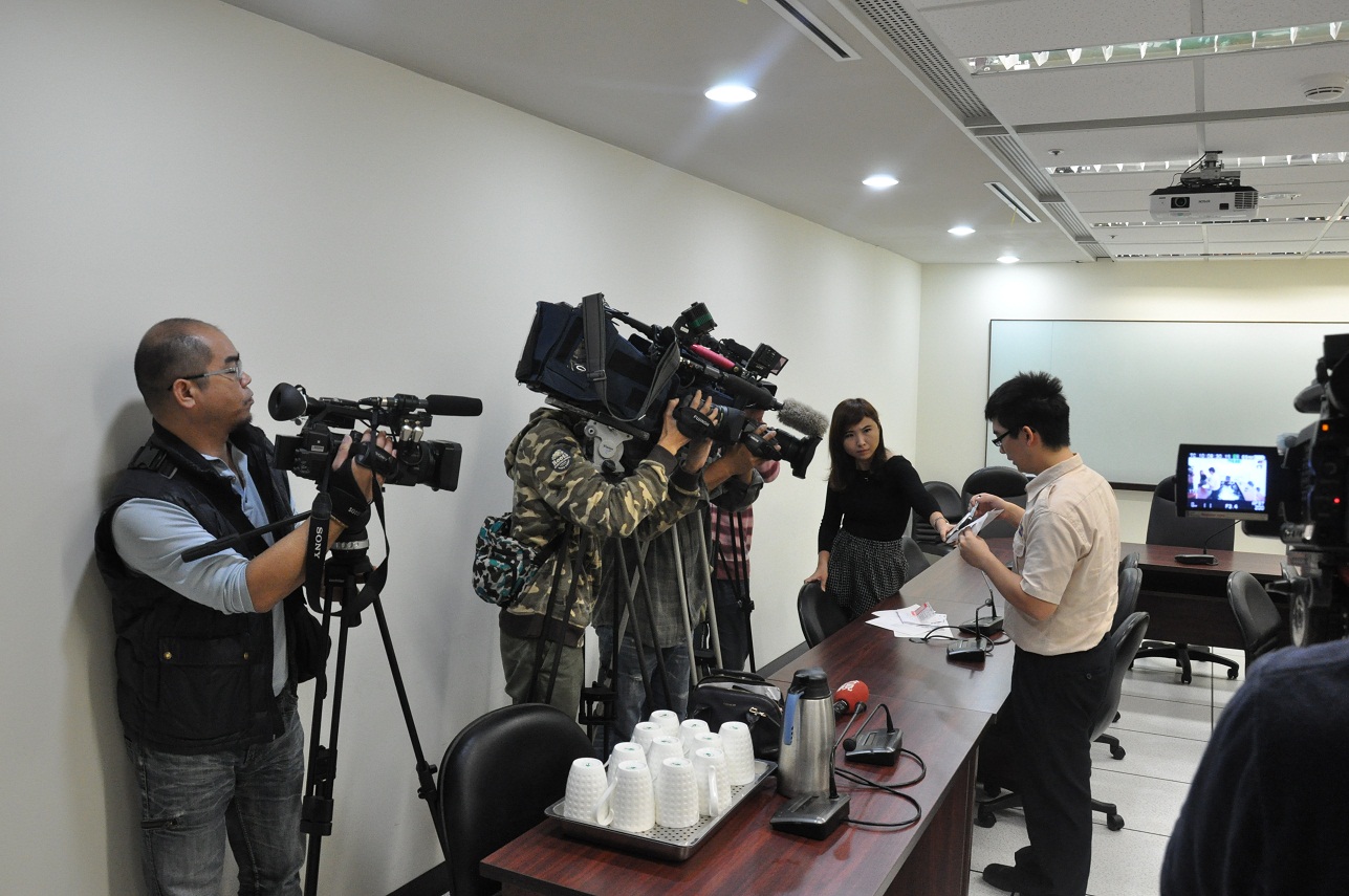 拍攝新北分署催繳通知書畫面